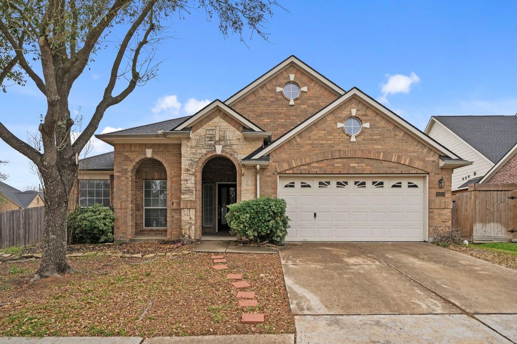 Photo of 10203 Cascade Hills Drive, Houston, TX 77064 (MLS # 67574446)