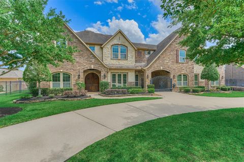 Homes For Sale - 21411 Fairhaven Creek Drive<br/> Cypress, TX 77433