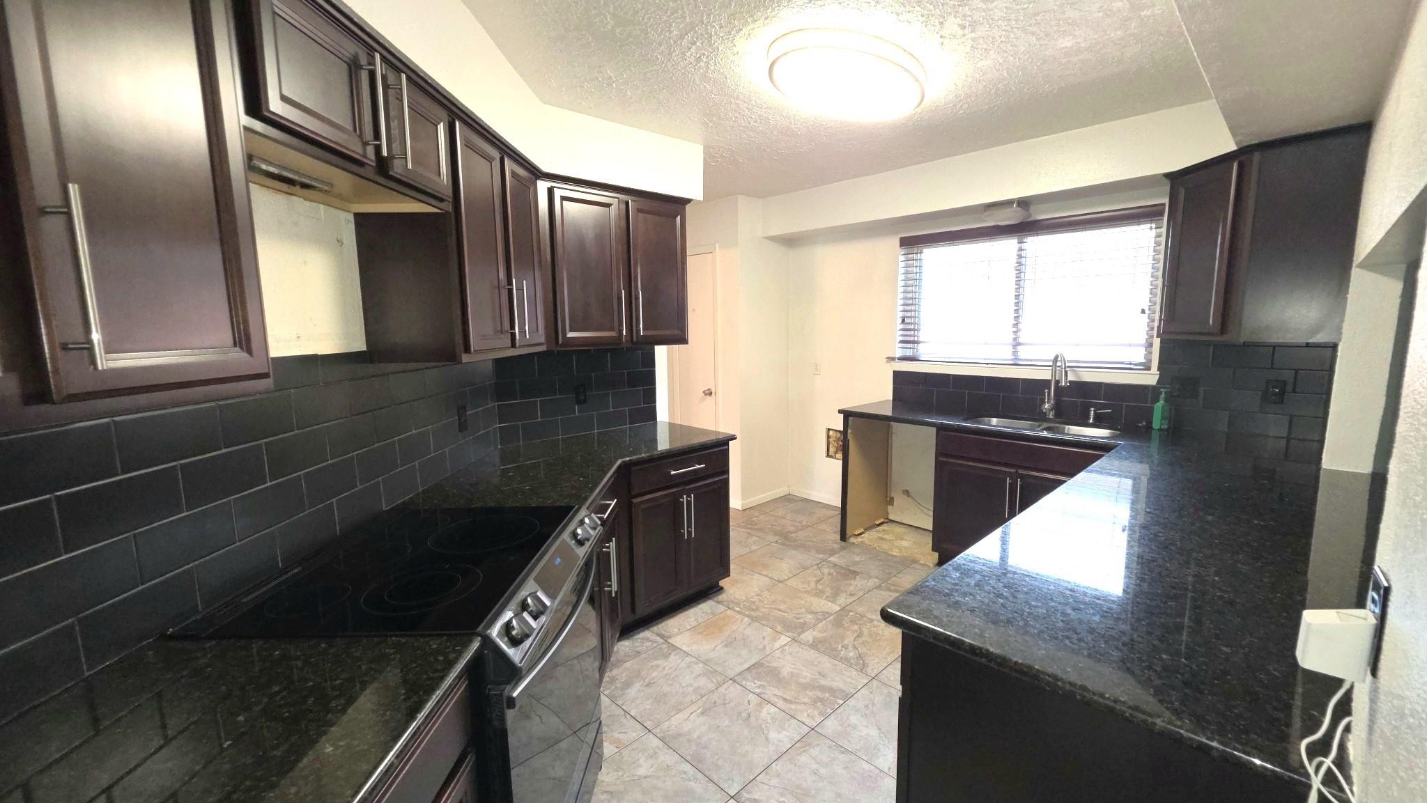9811 Rocky Hollow Road