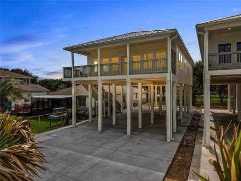 Photo of 512 2nd, San Leon, TX 77539 (MLS # 82453293)