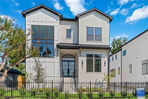 Photo of 615 Wendel Street, Houston, TX 77009 (MLS # 66273667)