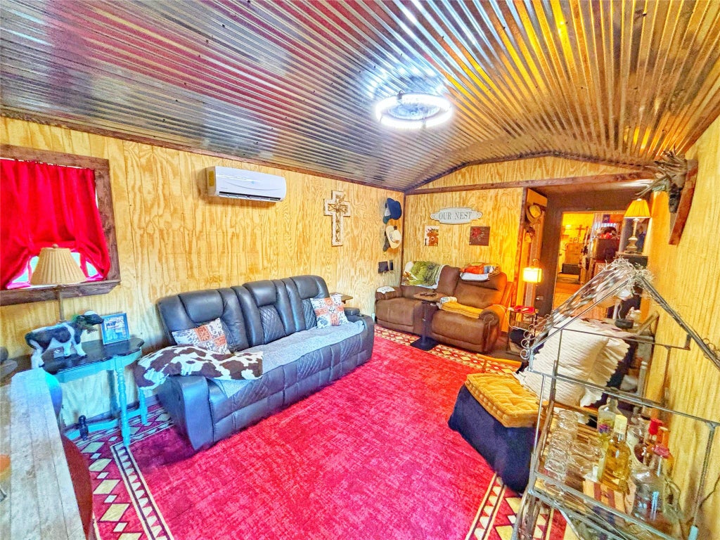 Photo of 603 Oak Hallow HOLW, Lovelady, TX 75851 (MLS # 69090204)
