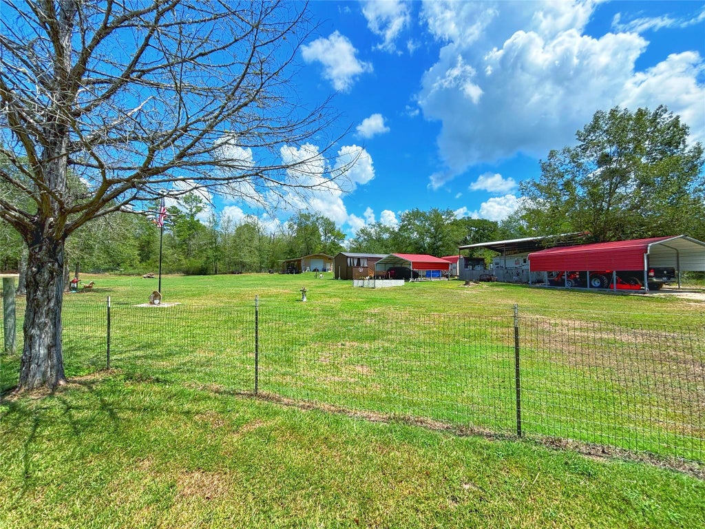 Photo of 603 Oak Hallow HOLW, Lovelady, TX 75851 (MLS # 69090204)