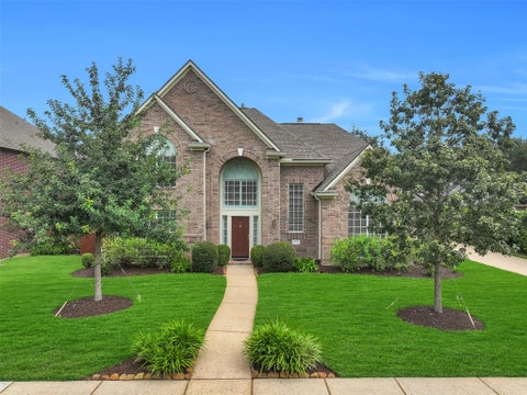 Homes For Sale - 2872 Everett Drive<br/> Friendswood, TX 77546