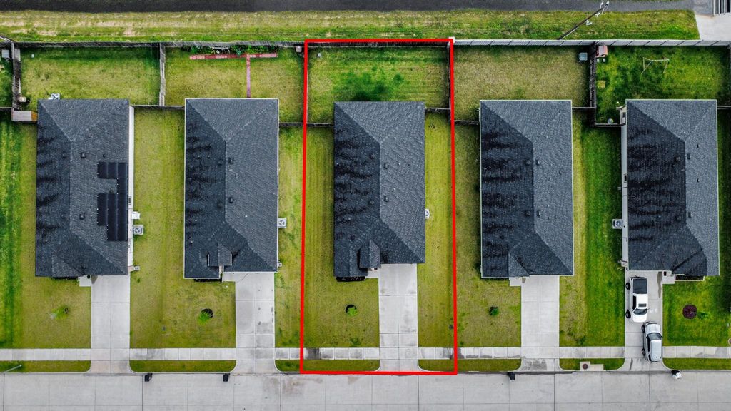 Photo of 1137 Buffalograss Trail, Sealy, TX 77474 (MLS # 47490702)