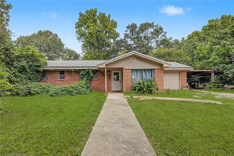 Photo of 9445 Highway 150, Shepherd, TX 77371 (MLS # 96186703)