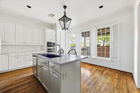 Tiny photo for 6022 Burgoyne Road, Houston, TX 77057 (MLS # 97969325)