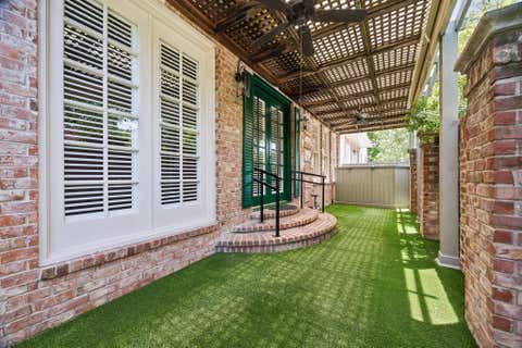 Tiny photo for 6022 Burgoyne Road, Houston, TX 77057 (MLS # 97969325)