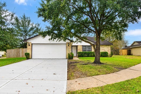Photo of 14203 Long River Court, Sugar Land, TX 77498 (MLS # 60668705)