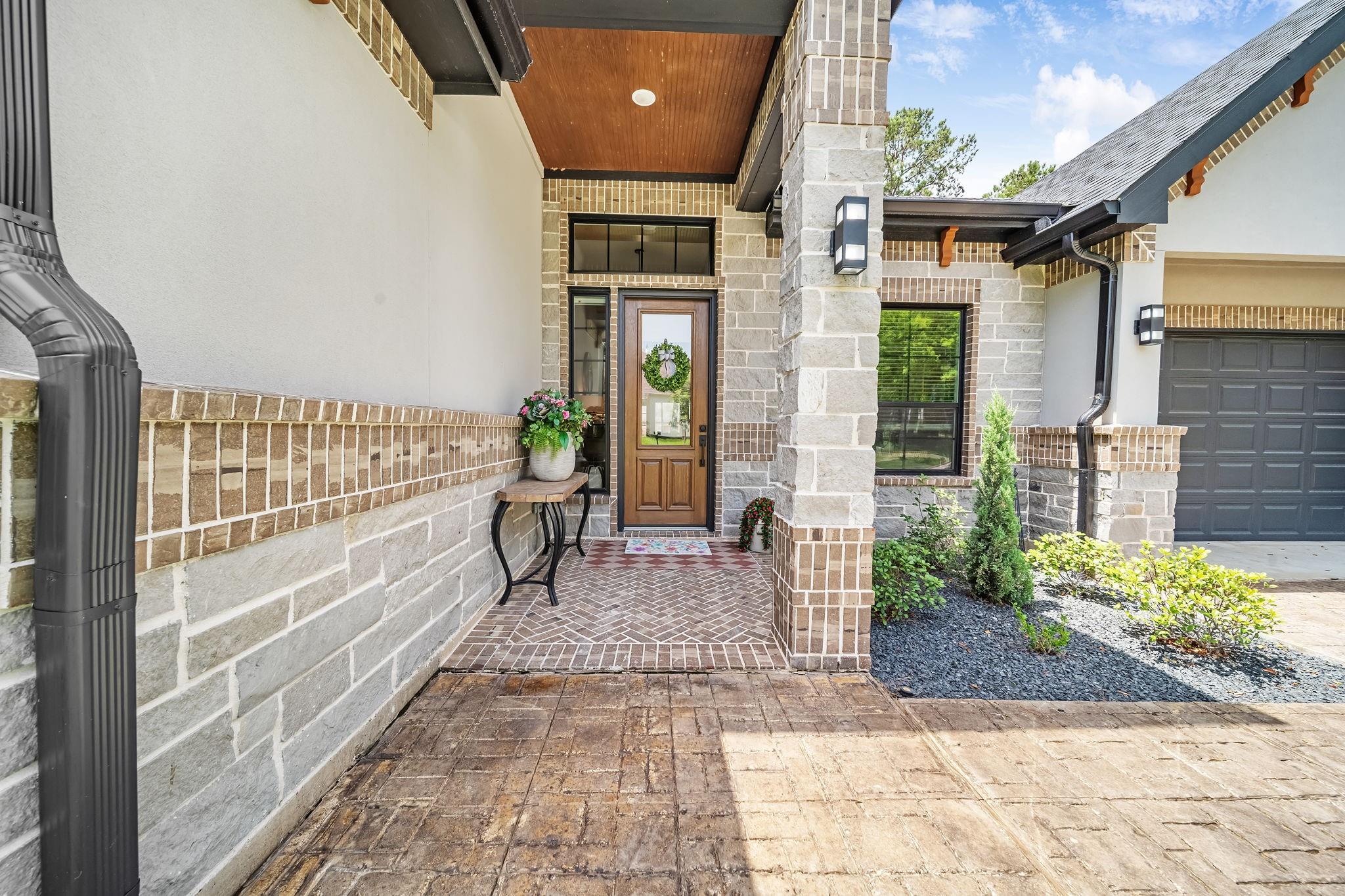 168 Monterrey Road W