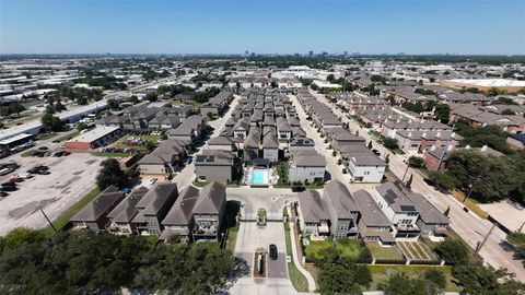 Photo of 3144 Founders Rock Drive, Houston, TX 77063 (MLS # 97747240)