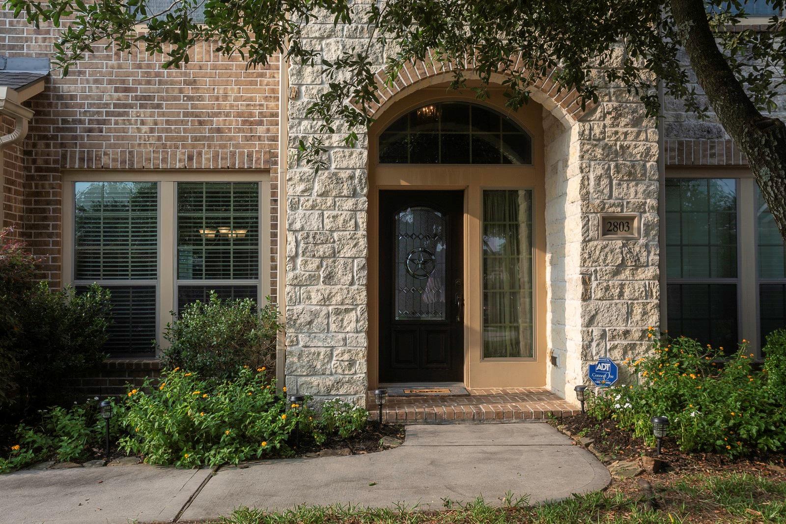 2803 Woodland Glen Lane