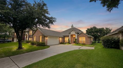 Homes For Sale - 9815 Brilliant Lake Drive<br/> Humble, TX 77396