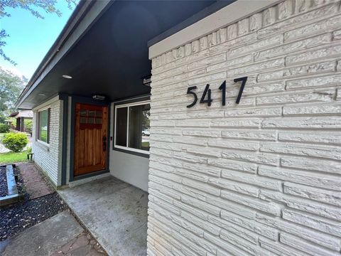 Photo of 5417 De Milo Drive, Houston, TX 77092 (MLS # 10326355)