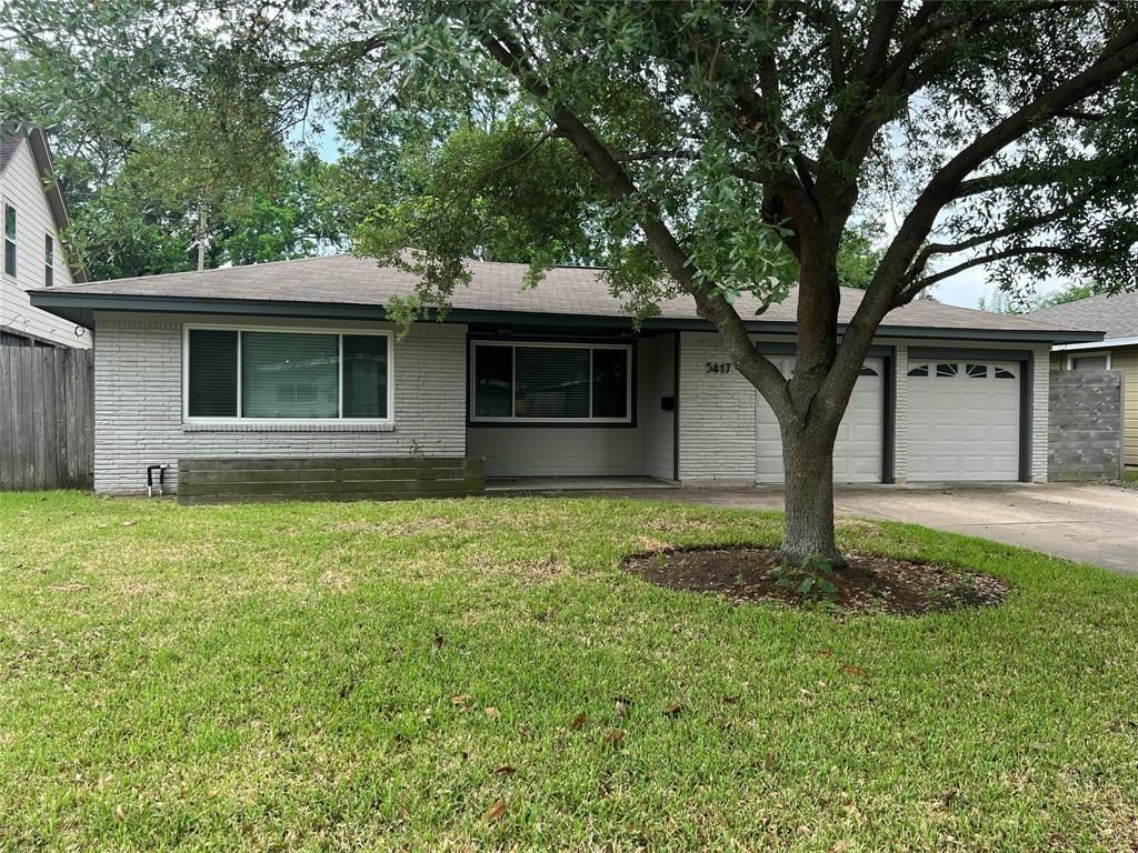 Photo of 5417 De Milo Drive, Houston, TX 77092 (MLS # 10326355)