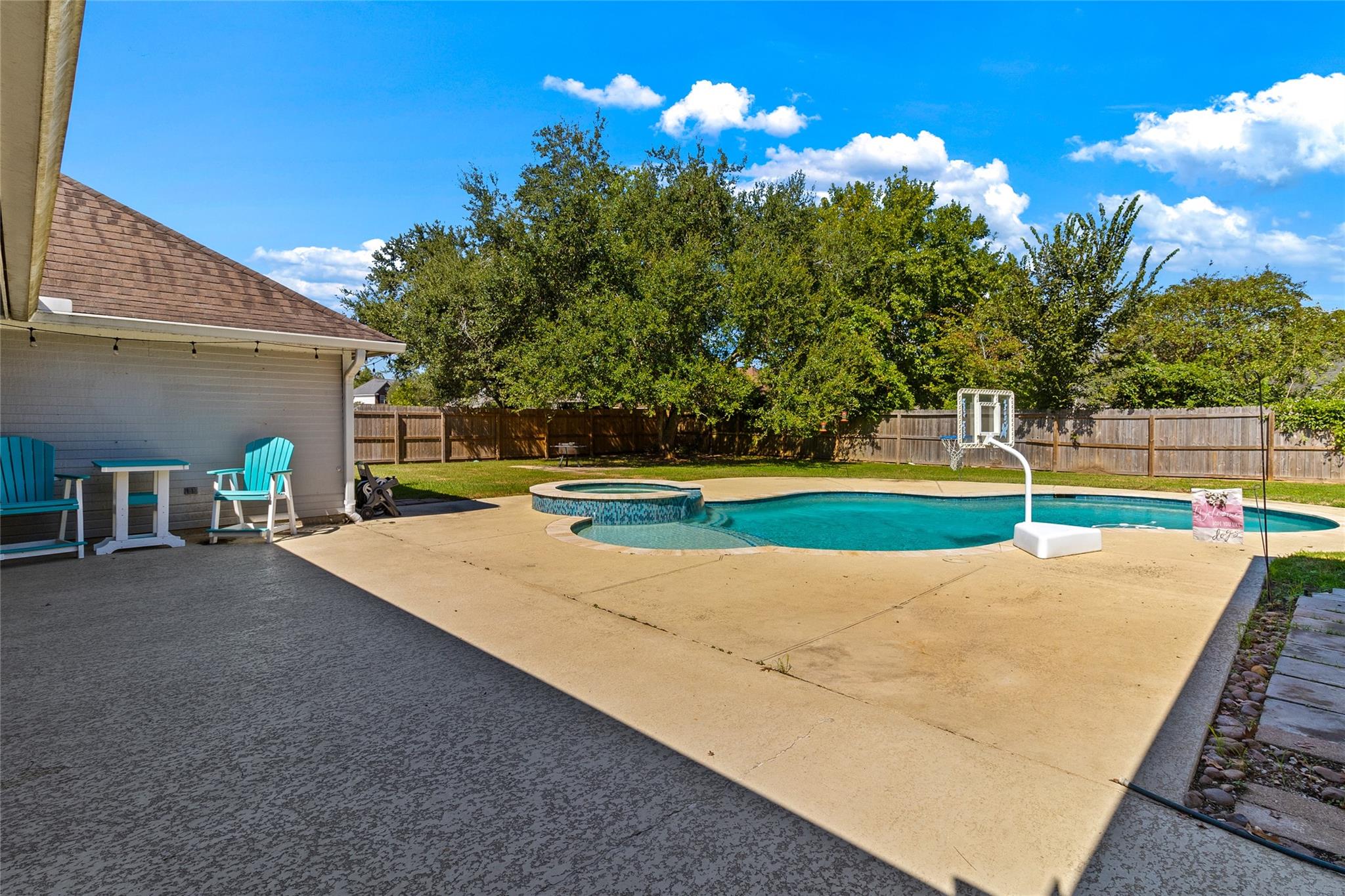 55 Silver Lace Court