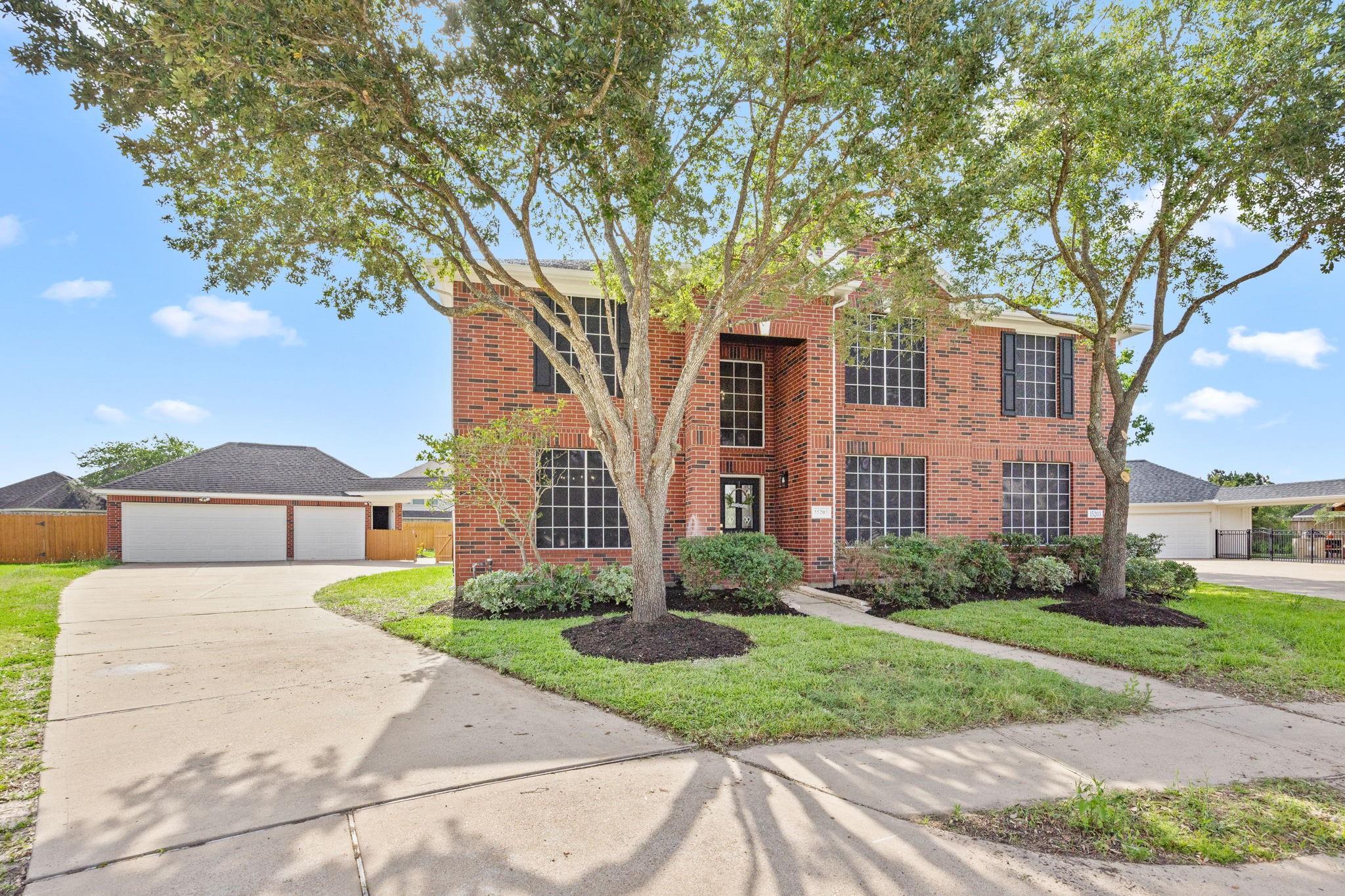 15203 Thistlebridge Court