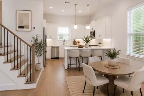 Photo of 1526 Chestnut Street, Houston, TX 77009 (MLS # 44985699)