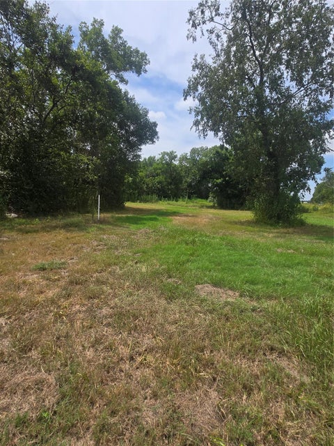 Vacant Land For Sale - 3531 Robinson Drive<br/> Pearland, TX 77581