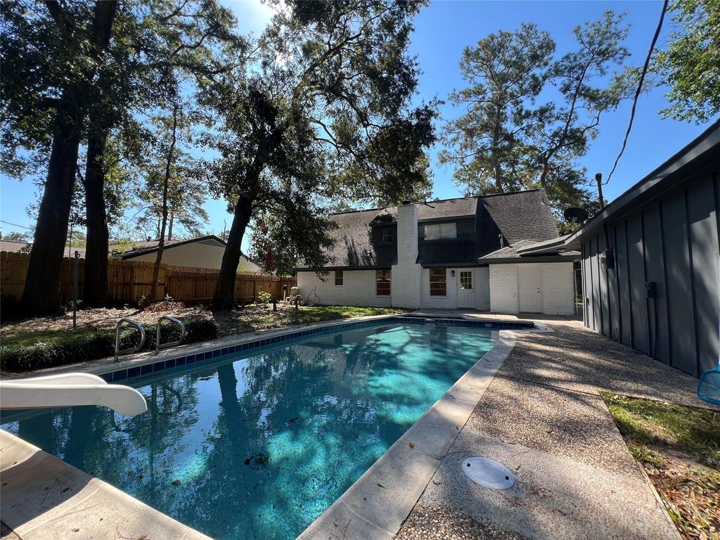 Photo of 602 Rosewood Drive, Shenandoah, TX 77381 (MLS # 56136433)