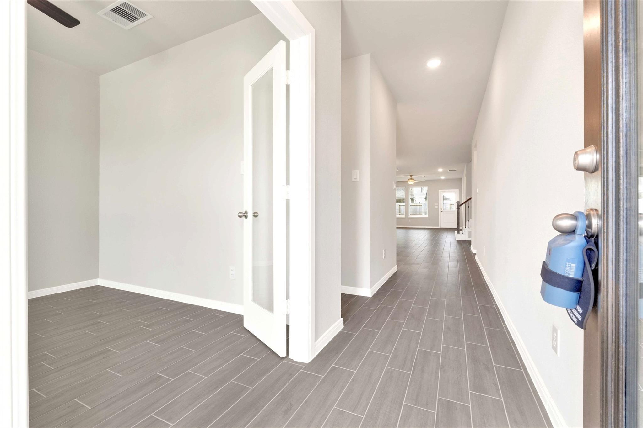 30407 Centipede Grove Lane