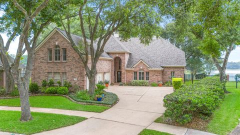 Photo of 39 Rippling Creek Drive, Sugar Land, TX 77479 (MLS # 4718487)