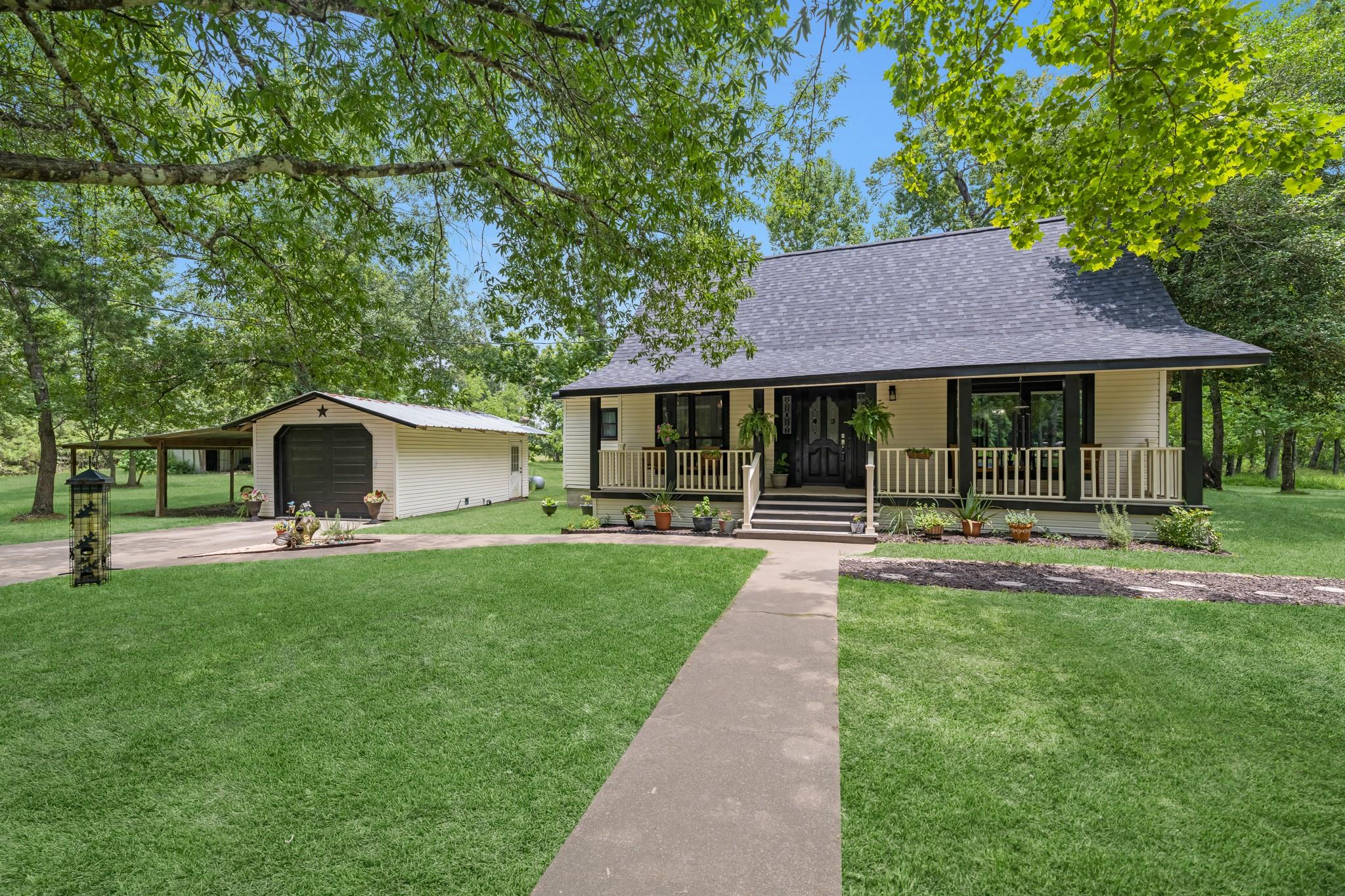 8918 James Court