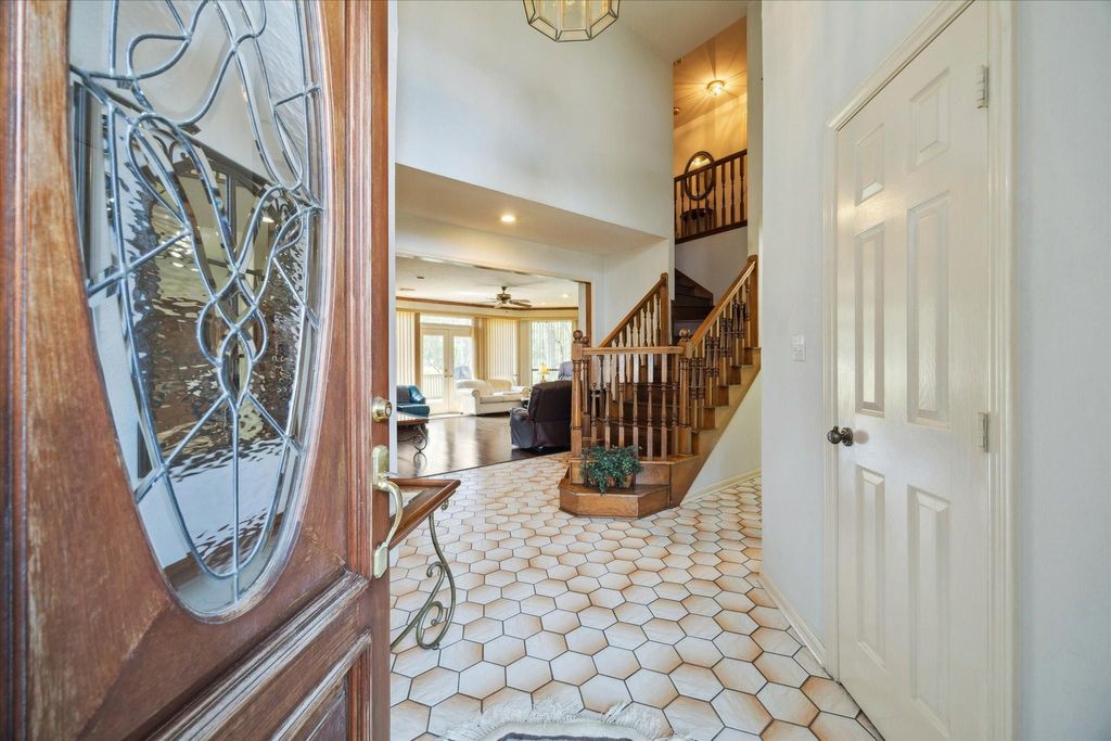 Photo of 20240 Ivy Point Cir, Humble, TX 77346 (MLS # 37757099)