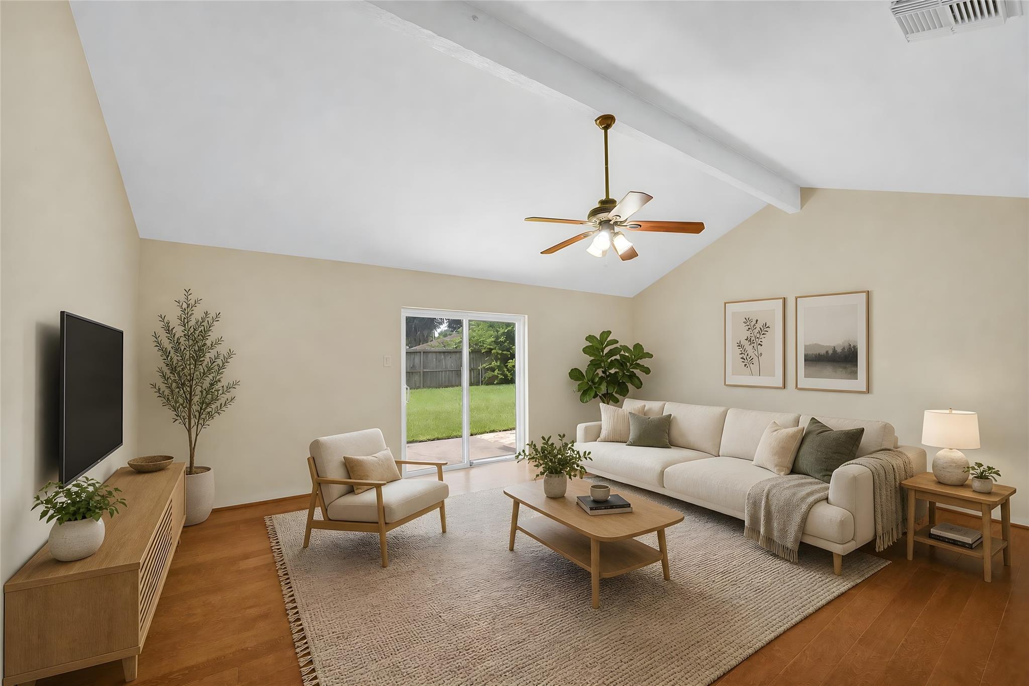 5303 Lincoln Green Drive