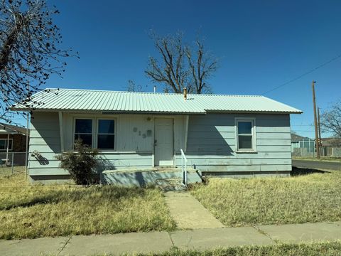 813 NW 1st St Street Andrews TX 79714