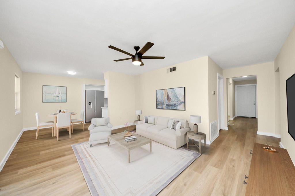 Photo of 13606 Sunrose Lane, Houston, TX 77045 (MLS # 31026309)