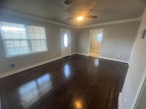 Tiny photo for 3109 Airport Boulevard, Houston, TX 77051 (MLS # 12062084)