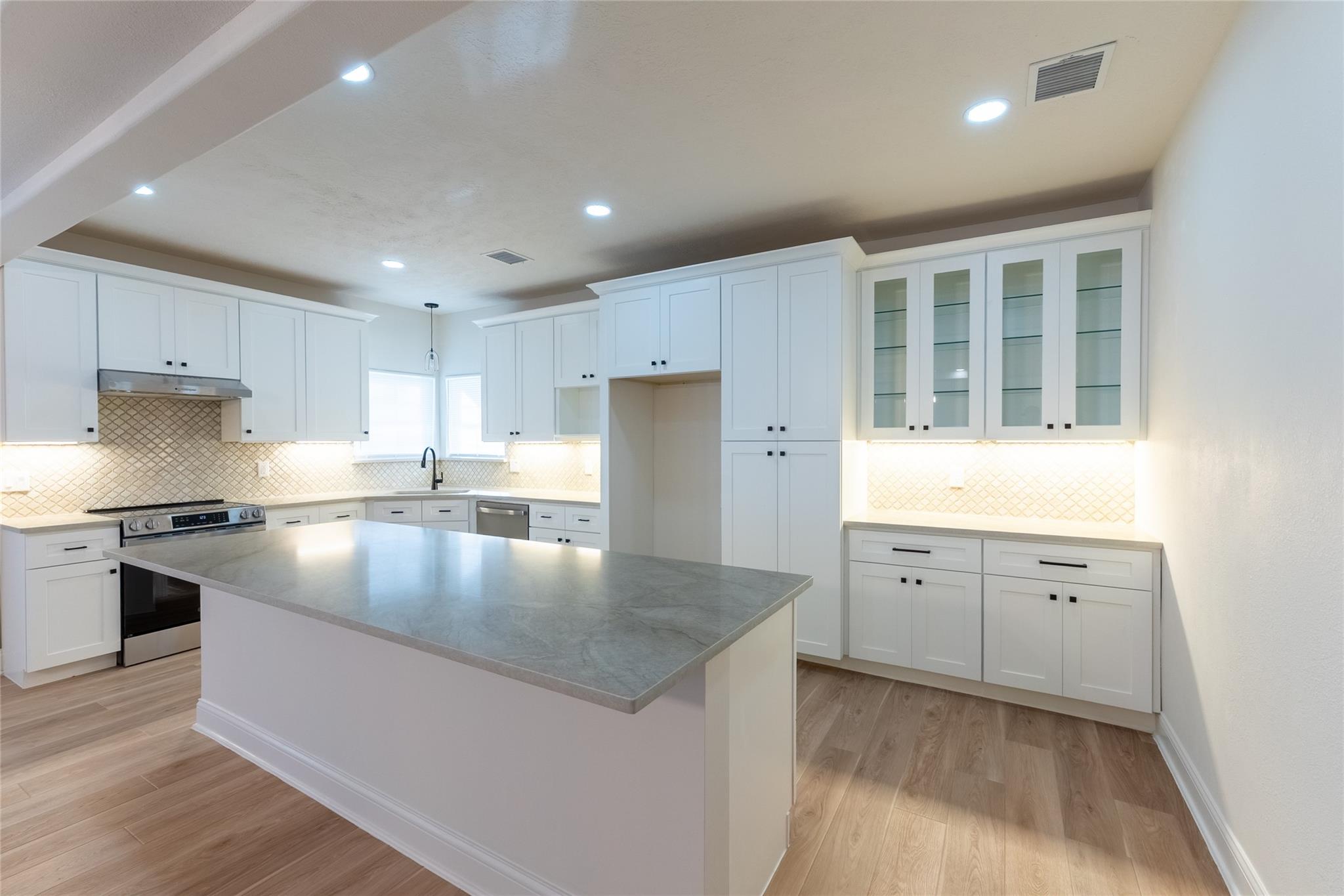 15765 Tanglewood Drive