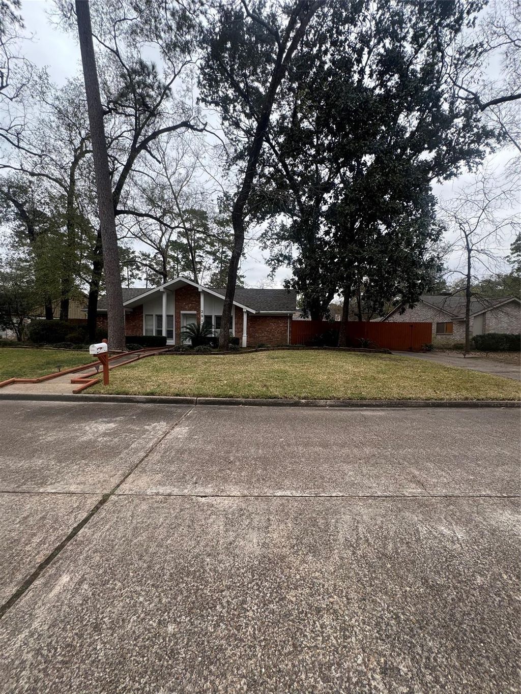 Photo of 2910 Big Meadows Drive, Houston, TX 77339 (MLS # 98228356)