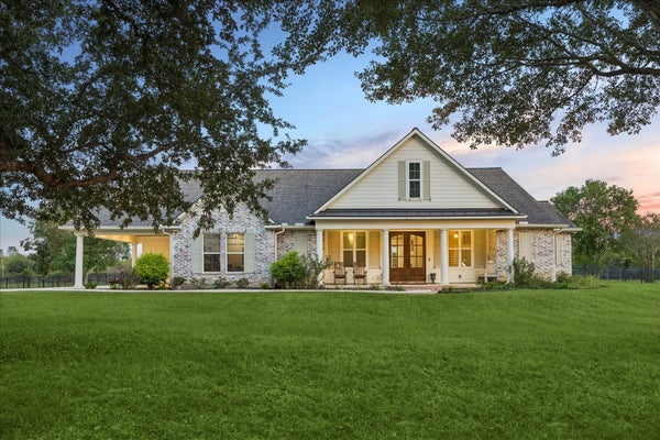 3712 QUAIL CIR, SEALY, TX 77474 - Image a9218eab12bbe4f025fabf8a9dd3fc7b/2488971754
