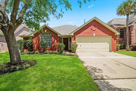 Photo of 4723 Knights Branch Drive, Sugar Land, TX 77479 (MLS # 20652897)