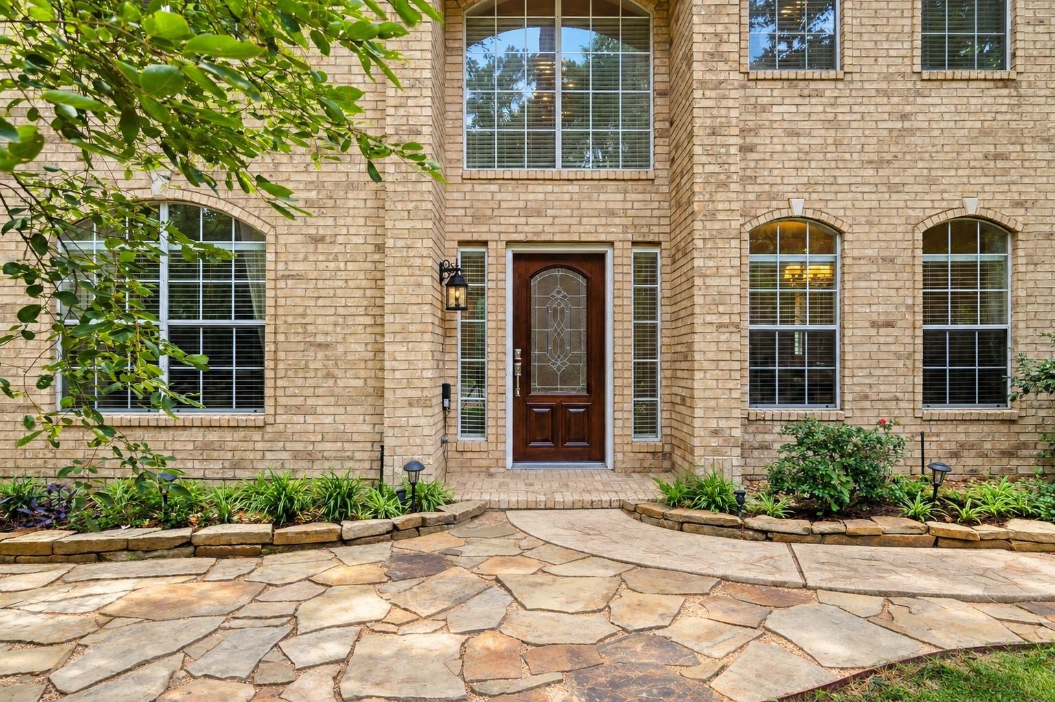 7 Mayborough Court