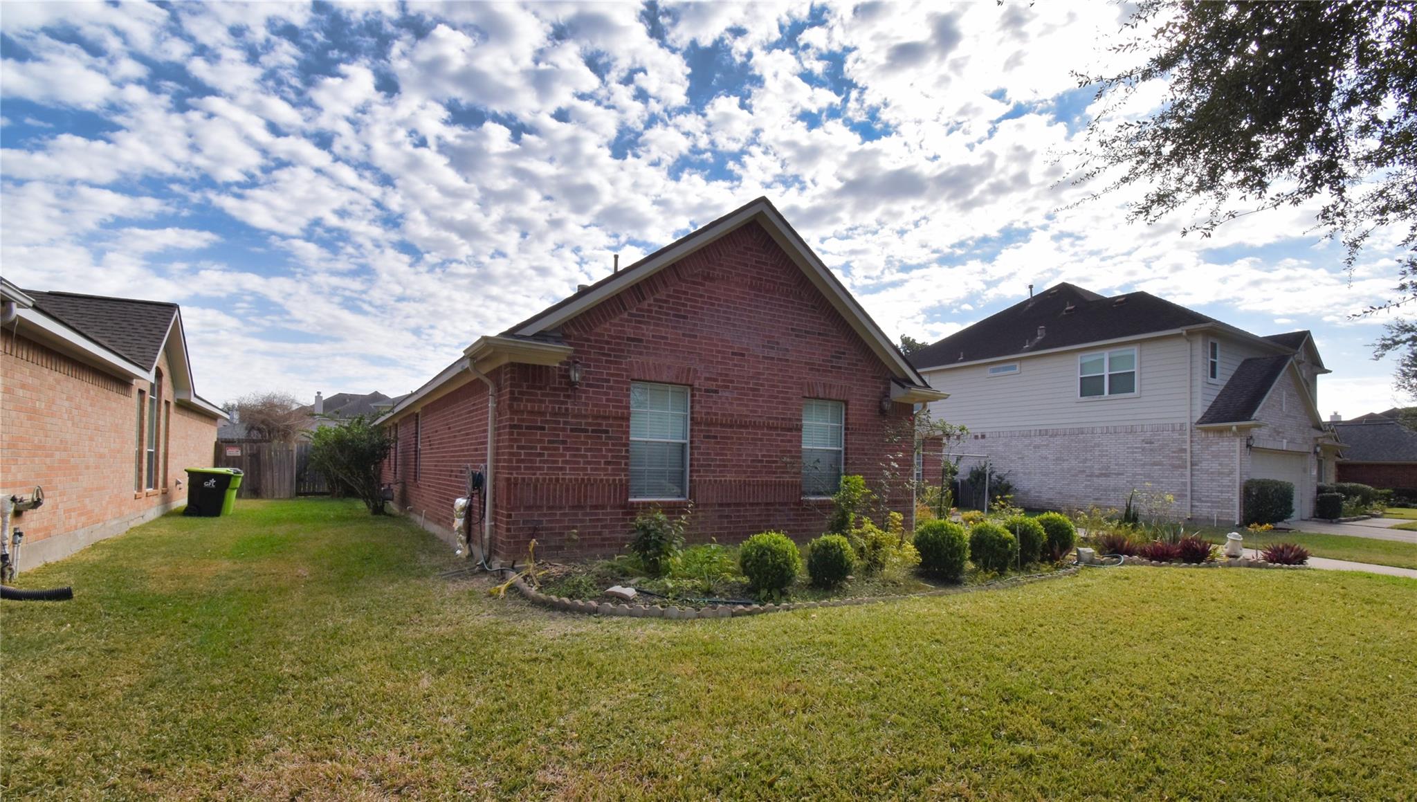 2611 Plantation Hollow Court