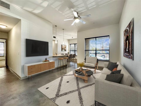 Apartment For Rent - 306 Mcgowen Street #1306<br/> Houston, TX 77006