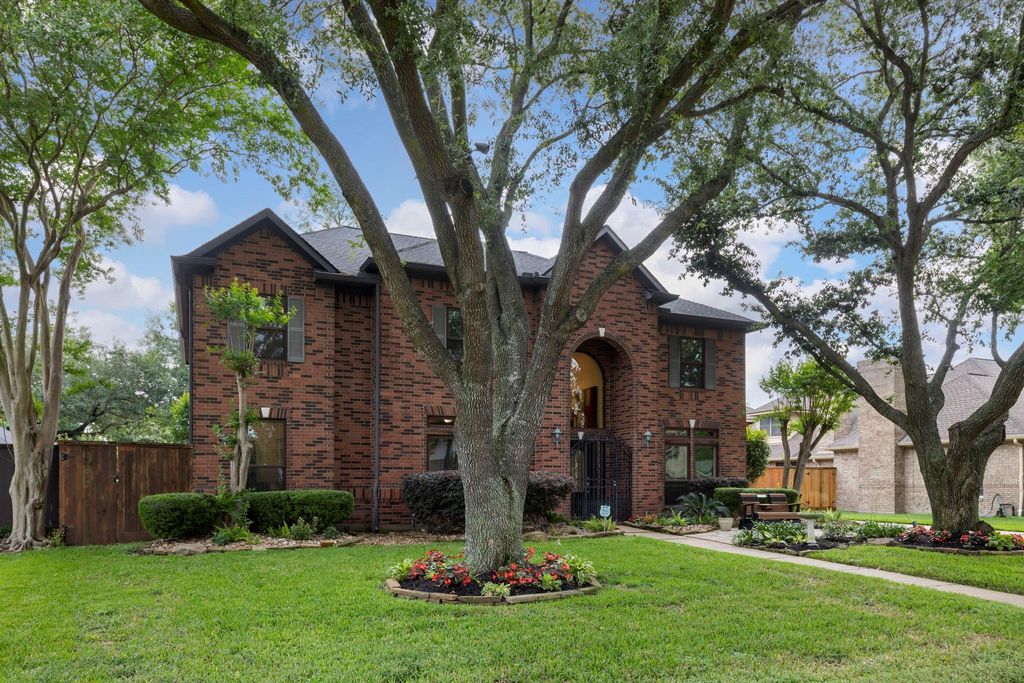 Photo of 15314 Clevedon Lane Ln, Jersey Village, TX 77040 (MLS # 52277647)