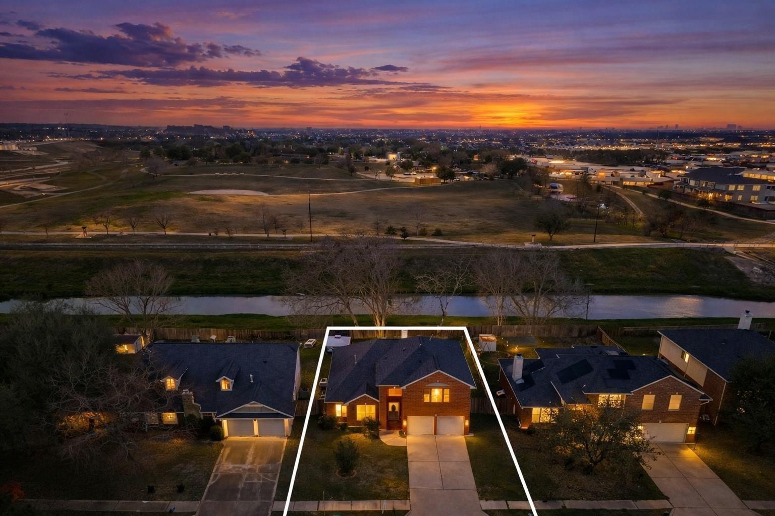 14914 W Bend Dr