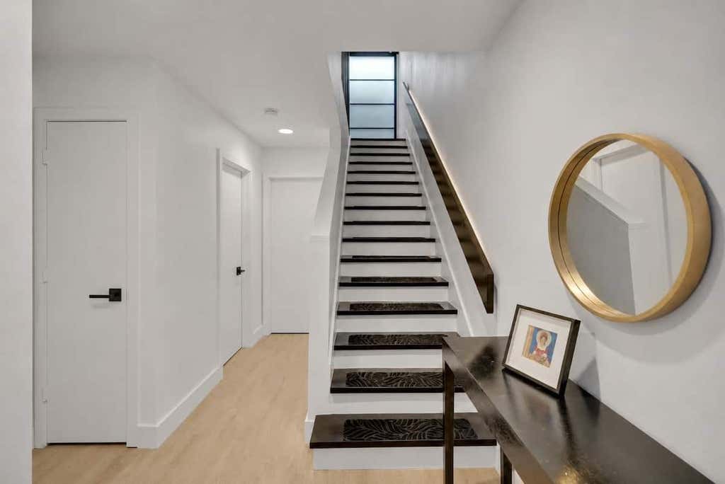 Photo of 2807 Jackson Street, Houston, TX 77004 (MLS # 71147323)