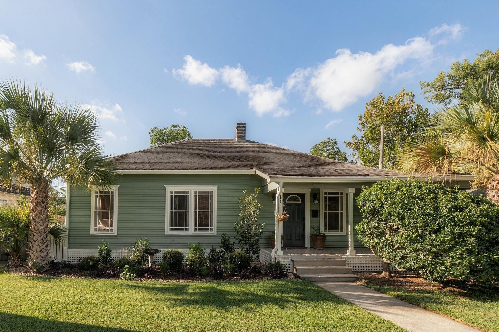 1039 Louise Street