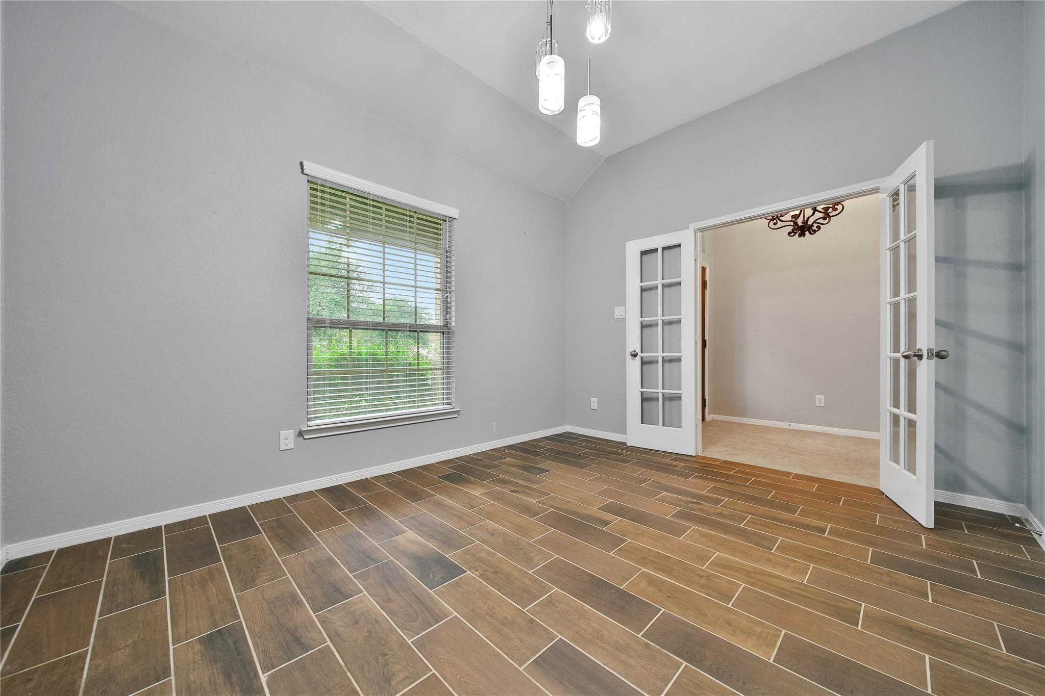 5511 Claymore Meadow Lane