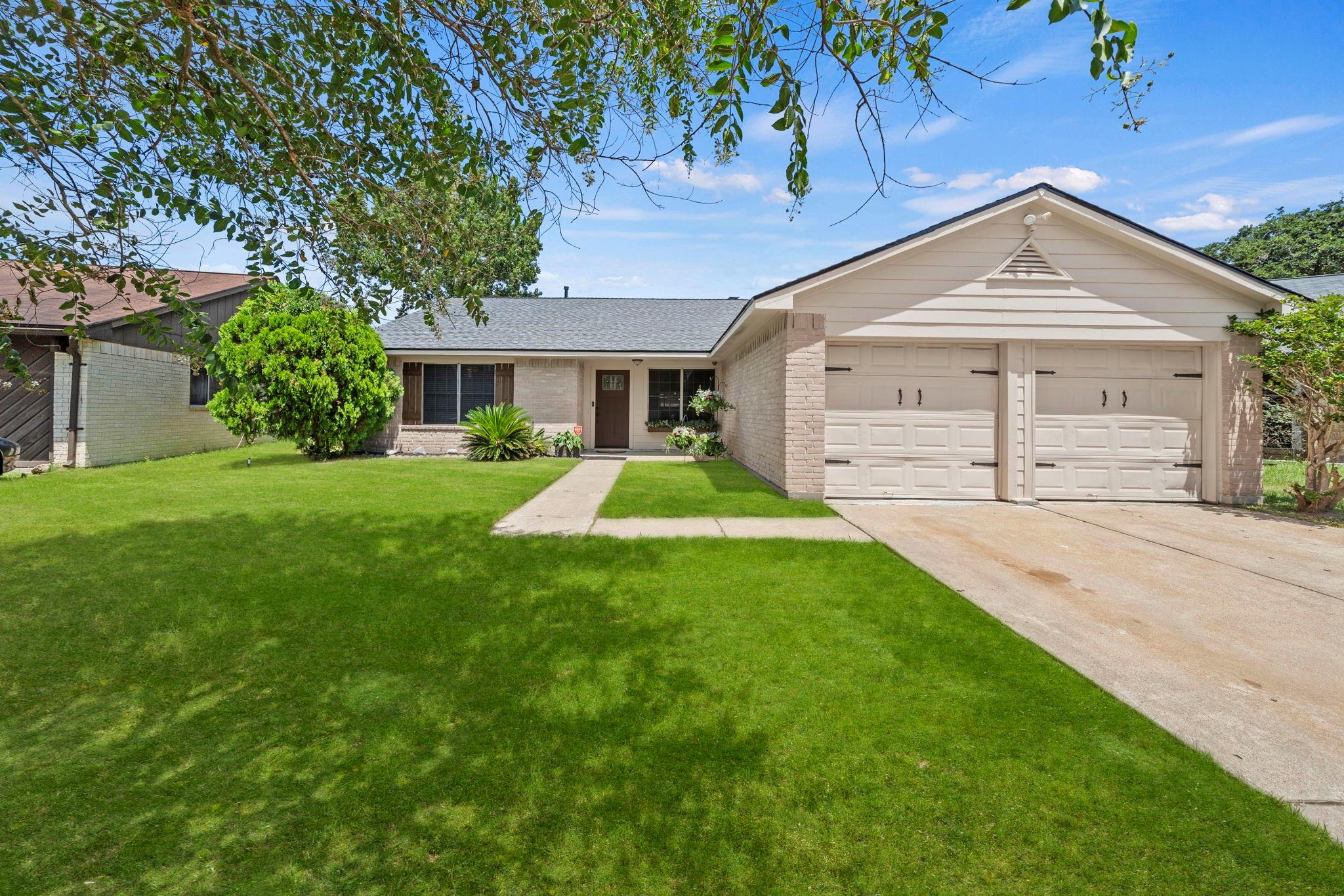 20010 Crazy Horse Circle Drive