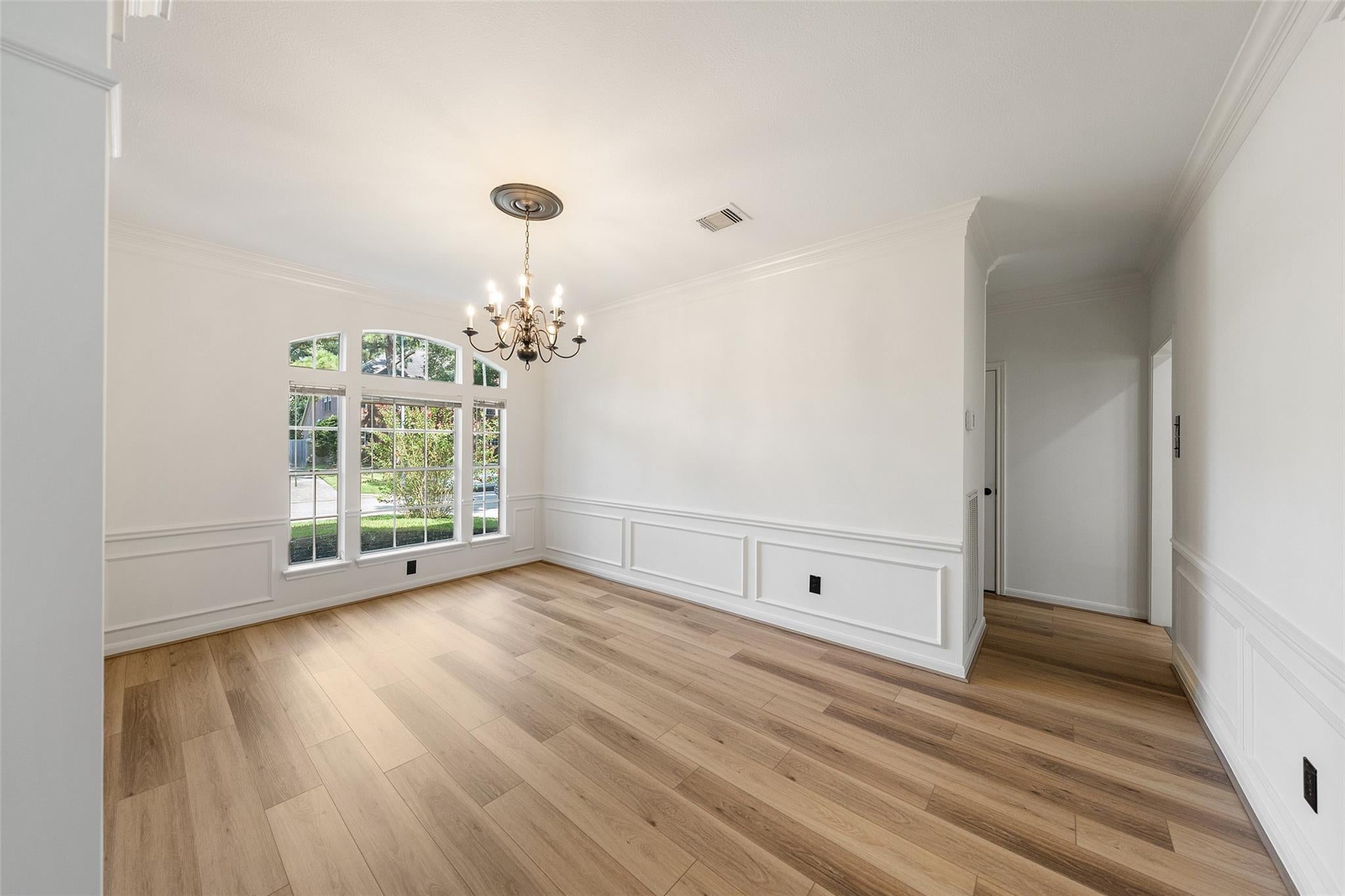 3606 Shady Village Drive