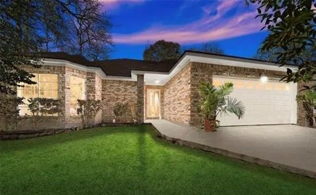 Photo of 120 Hiwon Drive, Conroe, TX 77304 (MLS # 4525439)