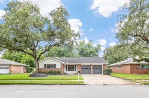 Homes For Sale - 1916 Baywood Drive<br/> Bay City, TX 77414