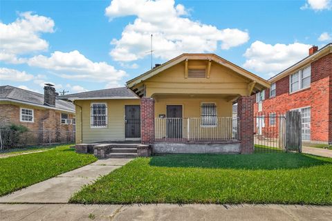 4016 Woodleigh Street Houston TX 77023