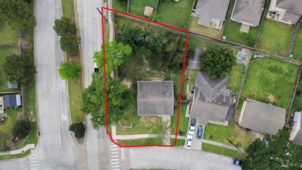 Photo of 10603 Thorncliff Drive, Humble, TX 77396 (MLS # 36286102)